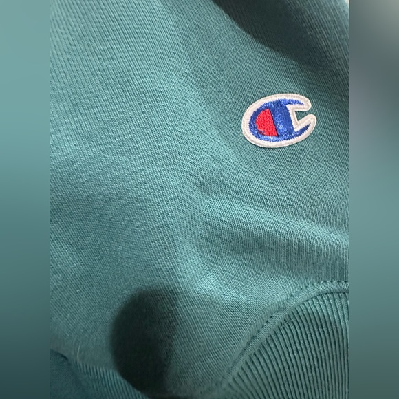 Champion 1/4 Zip Sweatshirt size medium - Picture 5 of 6